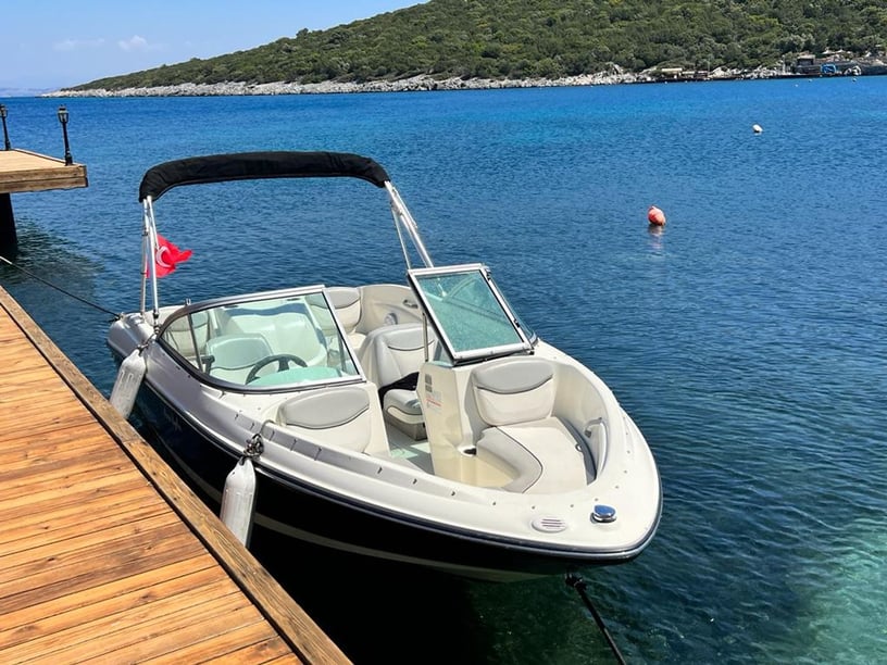 Bodrum Motorboat   5 guests 5.35 m Listing Number: #18982