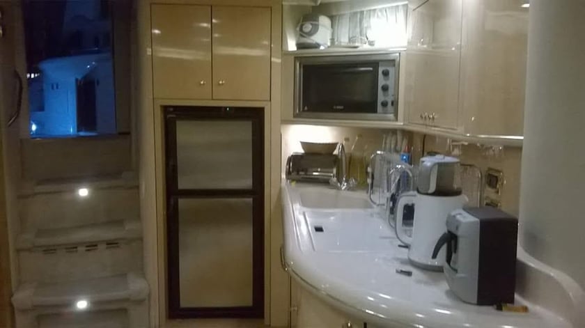 Kusadasi Yate a motor   10  invitados 15 m Número de anuncio: #18985 5