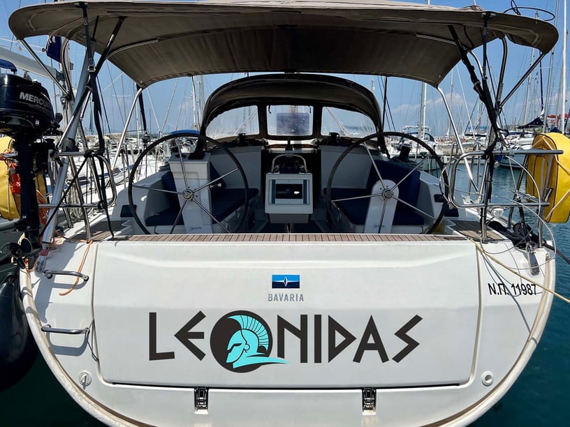 Lavrion Barca a vela cabina 3  cuccette 8  8  ospiti 12.52 m Numero dell'inserzione: #19