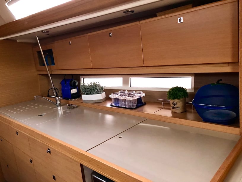 Rome Yelkenli 3 kabin Konaklama 6 kişi Seyir 6 kişi 13.5 m İlan No: #19009 4