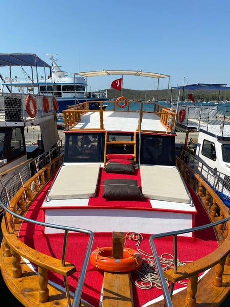 Izmir Gulet   12 guests 11.9 m Listing Number: #19014 3