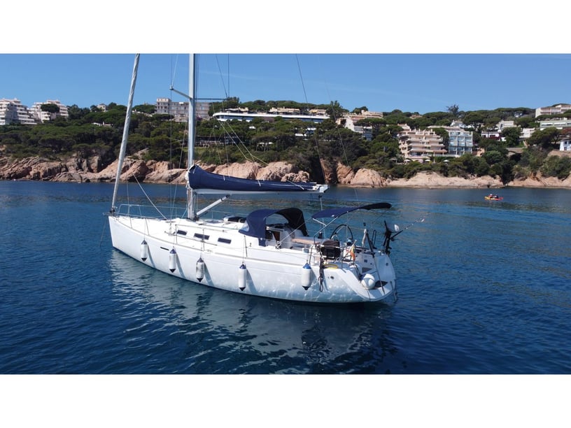 Barcelona Sailboat 4 cabin 10 berths 11 guests 13.67 m Listing Number: #19036