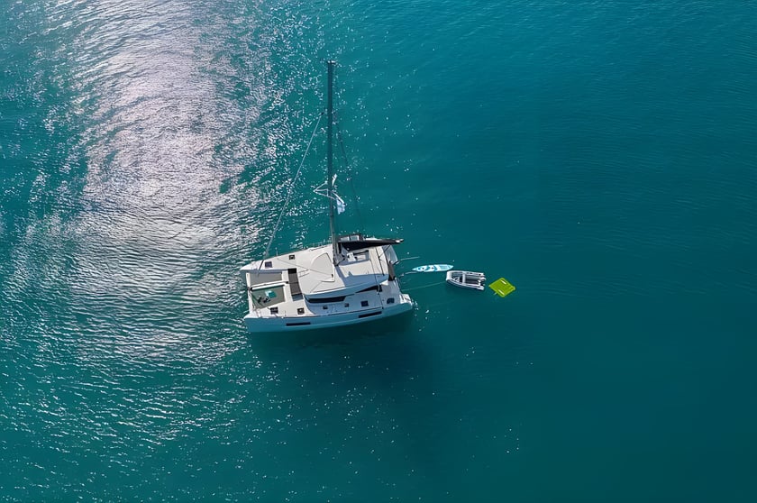 Porto Cheli Catamarán Cabina 4  10  literas 10  invitados 12.1 m Número de anuncio: #19042 4