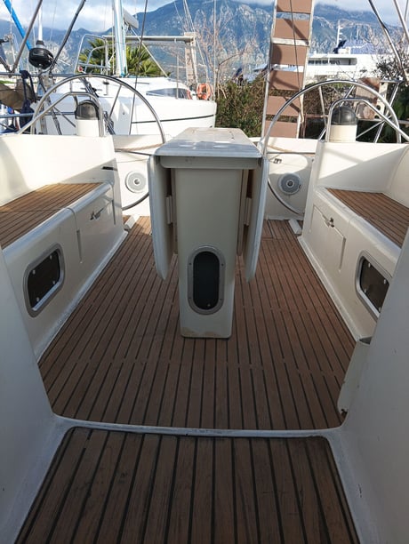 Kalamata Segelboot 4 Kabine 10 Liegeplätze 10 Gäste 13.8 m Nummer des Inserats: #19047 4