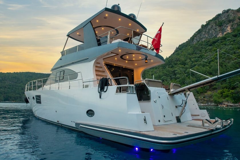 Fethiye Yacht à moteur Cabine 3  Couchettes 6  Invités 6  18 m Numéro de l'annonce: #19052 5