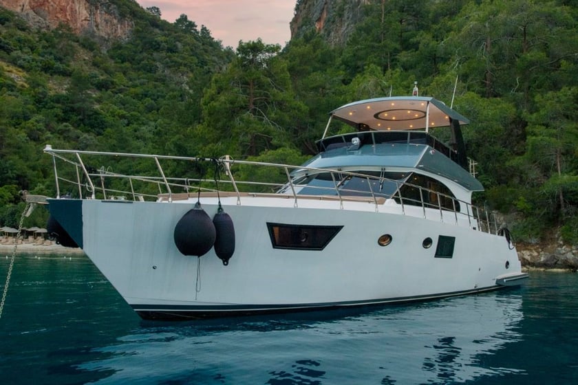 Fethiye Yacht à moteur Cabine 3  Couchettes 6  Invités 6  18 m Numéro de l'annonce: #19052 4
