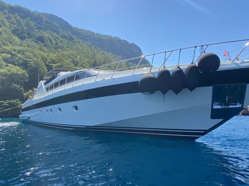 Fethiye Yacht a motore cabina 4  cuccette 8  8  ospiti 33 m Numero dell'inserzione: #19079 2