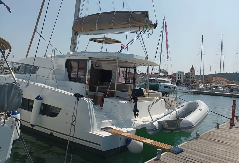 Pirovac Catamaran 4 cabin 9 berths 9 guests 12.85 m Listing Number: #19087