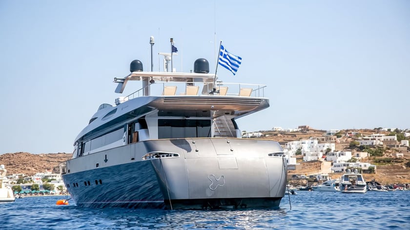 Mykonos Motor Yacht 4 cabin 8 berths 8 guests 30.4 m Listing Number: #19115 4