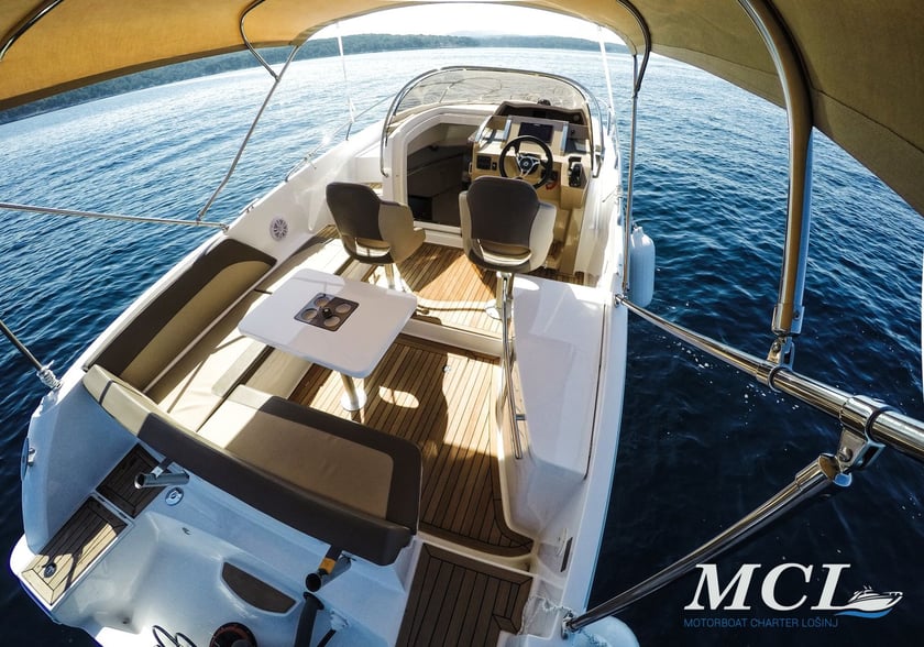 Mali Lošinj Motorboat 1 cabin 2 berths 8 guests 7 m Listing Number: #19121 5