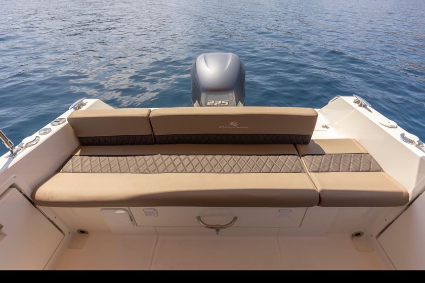 Mali Lošinj Motorboat 1 cabin 2 berths 7 guests 6.9 m Listing Number: #19124 3