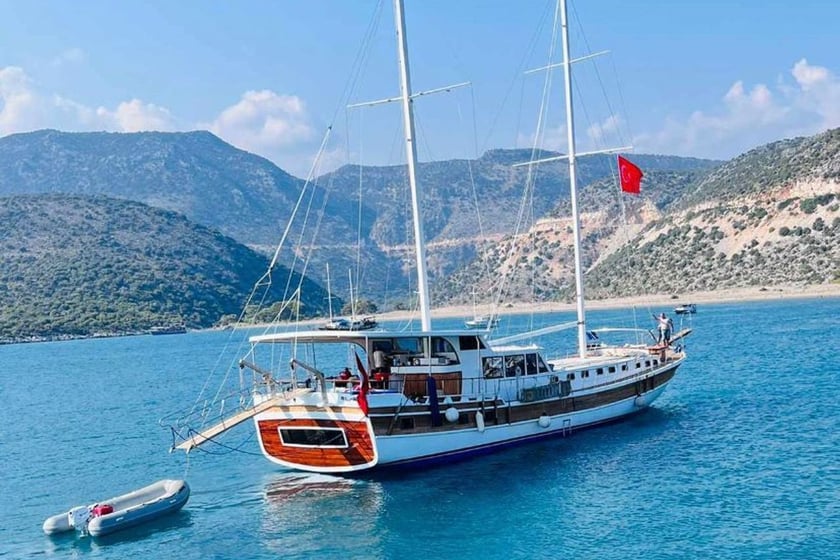 Kas Gulet 6 cabin 12 berths 12 guests 25 m Listing Number: #19132 4