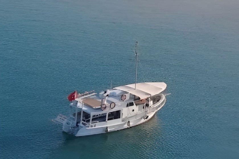 Ayvalik Yate a motor Cabina 1   20  invitados 12 m Número de anuncio: #19150