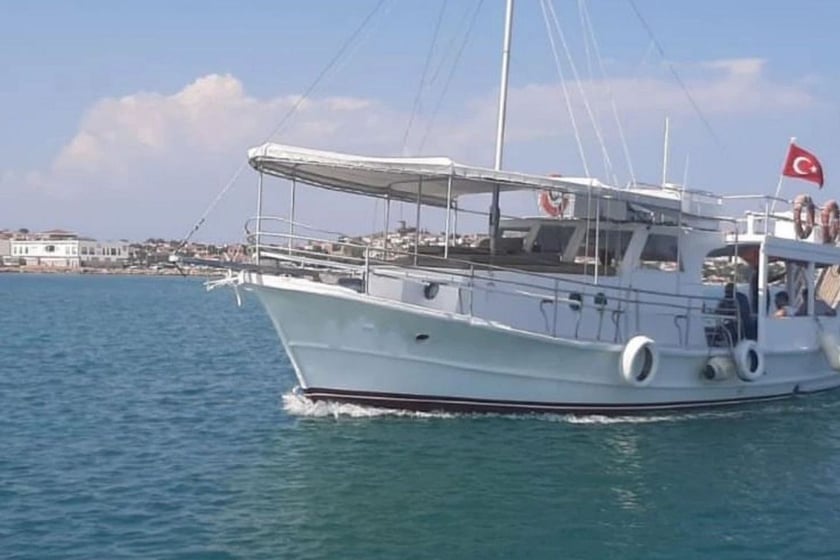 Ayvalik Yate a motor Cabina 1   20  invitados 12 m Número de anuncio: #19150 3