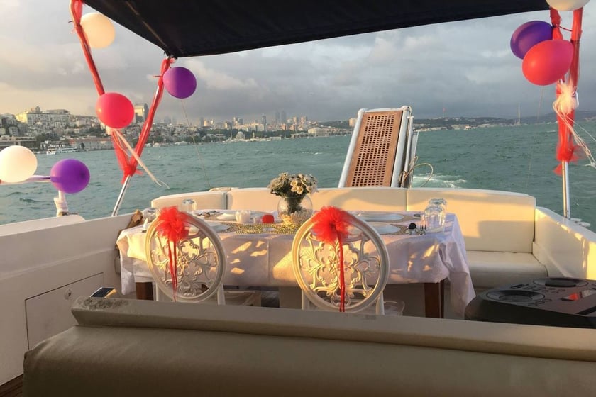 Halic Motor Yacht   10 guests 15 m Listing Number: #19228 4