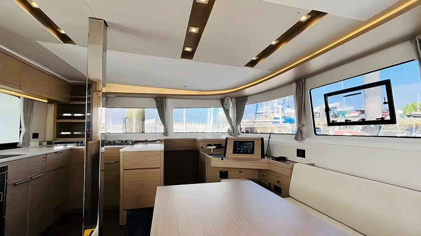 Gouvia Catamaran 6 cabin 10 berths 10 guests 13.99 m Listing Number: #19280 3