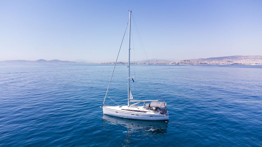 Athens Sailboat 4 cabin 9 berths 9 guests 14.27 m Listing Number: #19351 4