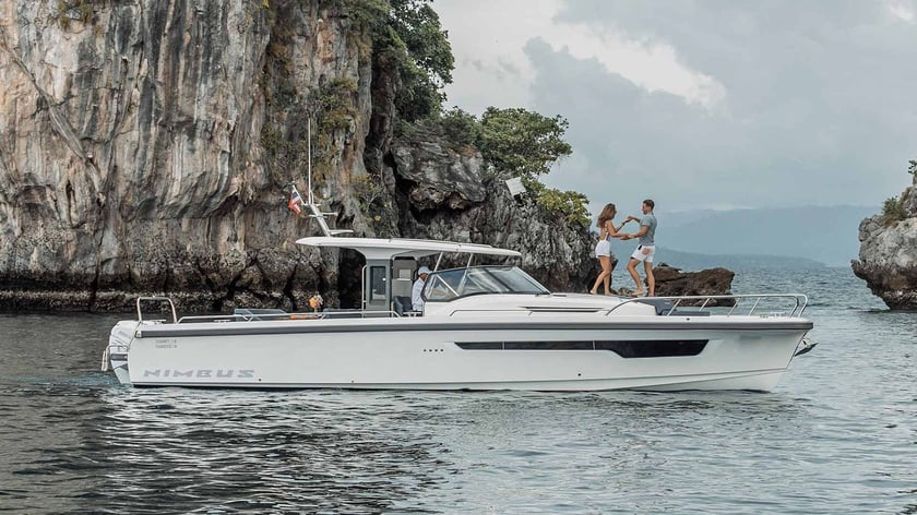 Phuket Motorboat 2 cabin 4 berths 10 guests 11.88 m Listing Number: #19366