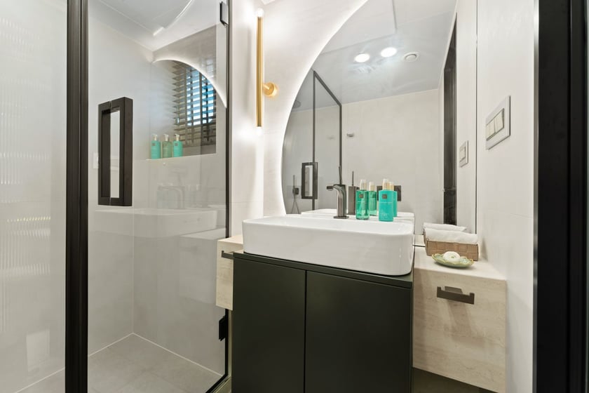 Split Motoryat 6 kabin Konaklama 12 kişi Seyir 12 kişi 37.15 m İlan No: #19399 5