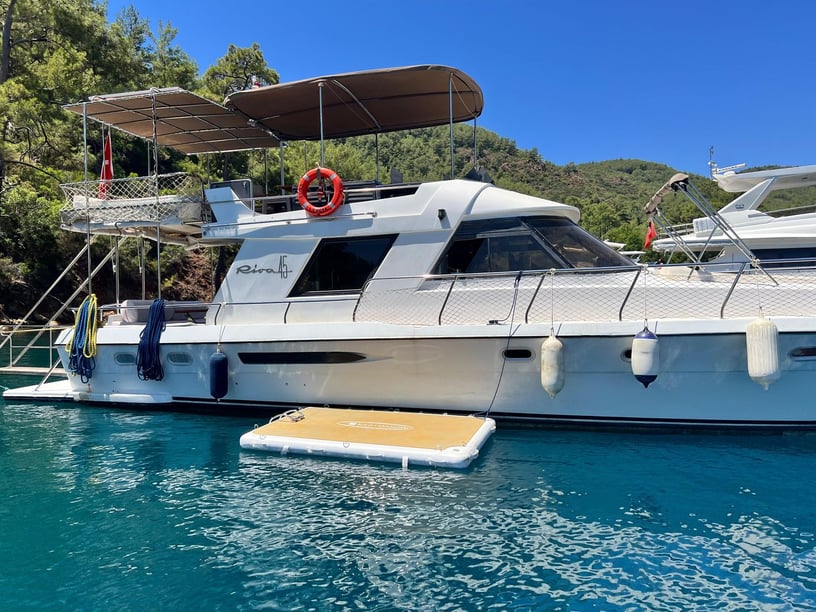 Gocek Yate a motor Cabina 3  5  literas 6  invitados 15 m Número de anuncio: #19472 4