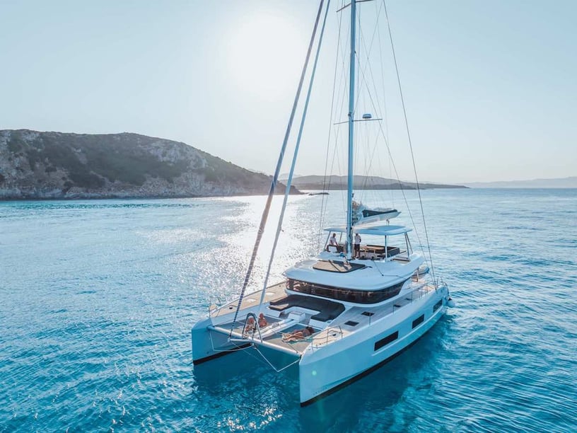 Portisco Catamaran 4 cabin 8 berths 10 guests 16.56 m Listing Number: #19488