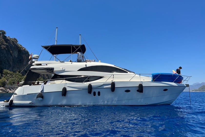 Fethiye Motorjacht Cabine 3  6  slaapplaatsen 6  gasten 17 m Lijstnummer: #19514 2