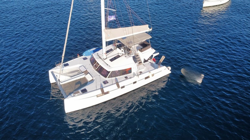 Athens Catamaran 6 cabin 10 berths 10 guests 13.71 m Listing Number: #19520 3