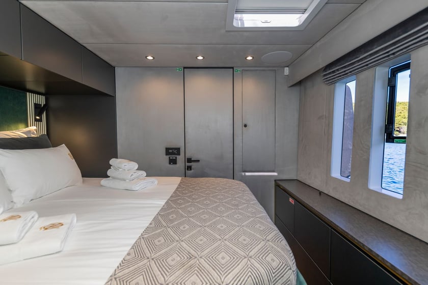 Rogoznica Katamaran 4 Kabine 8 Liegeplätze 8 Gäste 18.3 m Nummer des Inserats: #19544 4