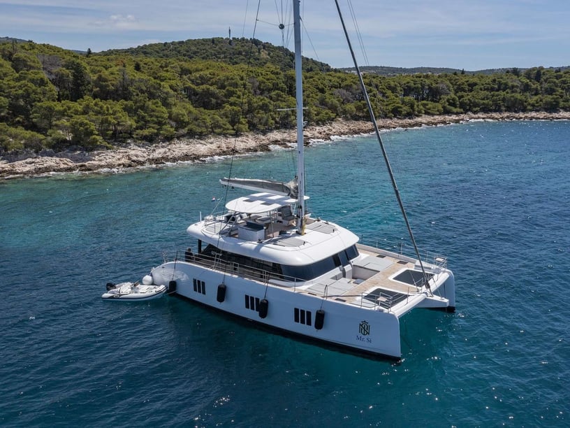 Rogoznica Catamaran Cabine 4  8  slaapplaatsen 8  gasten 18.3 m Lijstnummer: #19544