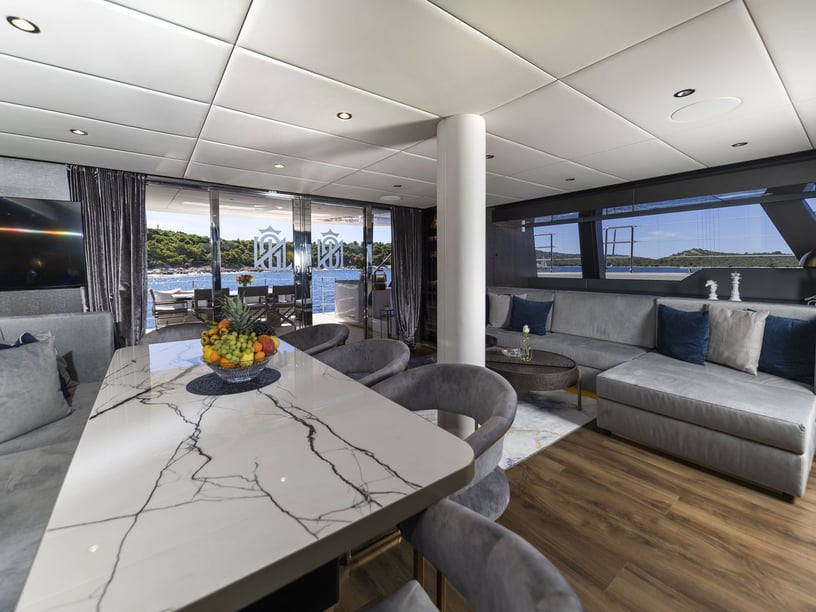 Rogoznica Katamaran 4 Kabine 8 Liegeplätze 8 Gäste 18.3 m Nummer des Inserats: #19544 2