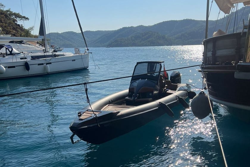 Gocek Motorboat   5 guests 10 m Listing Number: #19570 5