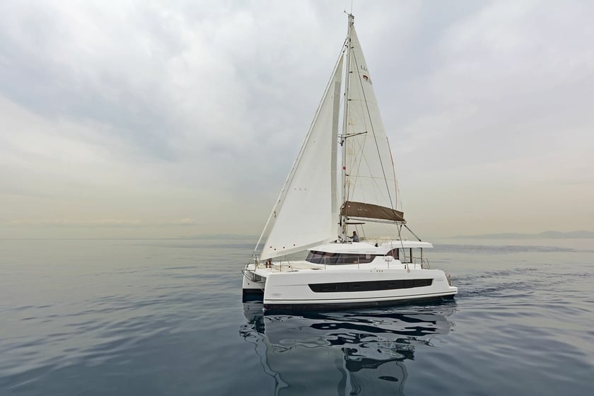 Lefkada Catamaran 4 cabin 10 berths 10 guests 12.31 m Listing Number: #19594 4