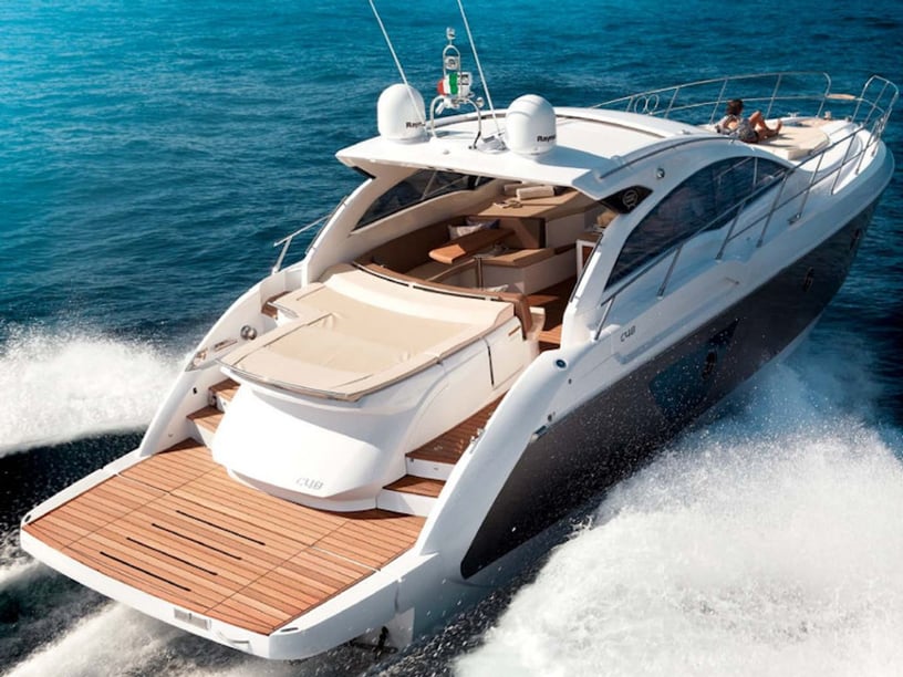 Sydney Motorboat 3 cabin 8 berths 8 guests 10.35 m Listing Number: #19612 4