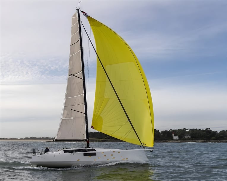 La Rochelle Zeilboot Cabine 4  8  slaapplaatsen 8  gasten 13.55 m Lijstnummer: #19630