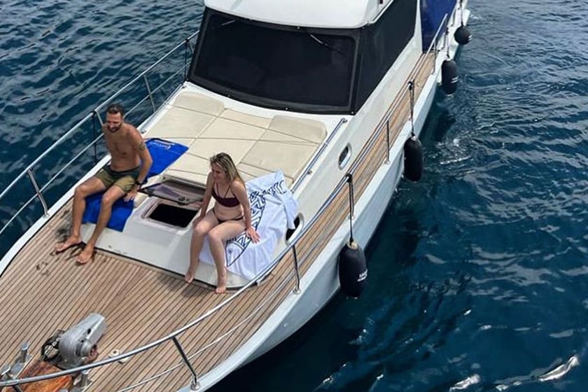 Ayvalik Motoryacht 1 Kabine 2 Liegeplätze 10 Gäste 11.5 m Nummer des Inserats: #19631 5