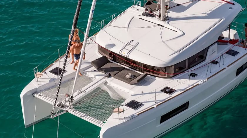 Phuket Catamarano cabina 3  cuccette 8  8  ospiti 11.74 m Numero dell'inserzione: #19638