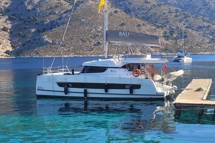 Marmaris Catamaran 4 cabin 10 berths 10 guests 12.05 m Listing Number: #19644 2