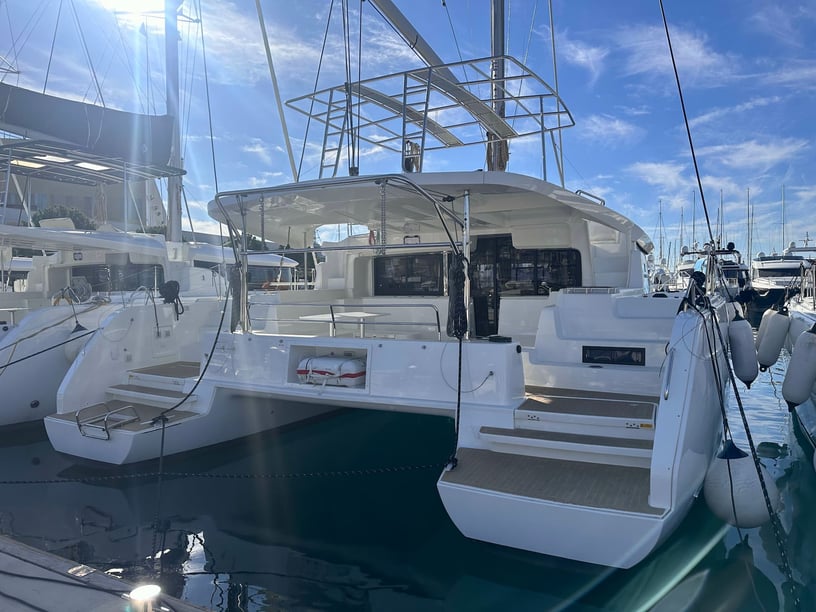 Trogir Katamaran 6 kabin Konaklama 12 kişi Seyir 12 kişi 13.99 m İlan No: #19710