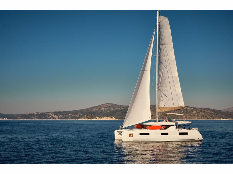 Trogir Katamaran 6 kabin Konaklama 12 kişi Seyir 12 kişi 13.99 m İlan No: #19711