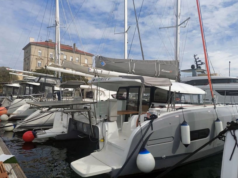 Zadar Catamaran 6 cabin 10 berths 10 guests 11.33 m Listing Number: #19760 5