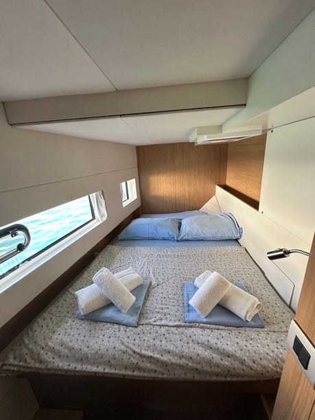 Tivat Katamaran 6 kabin Konaklama 10 kişi Seyir 10 kişi 11.78 m İlan No: #19762 3