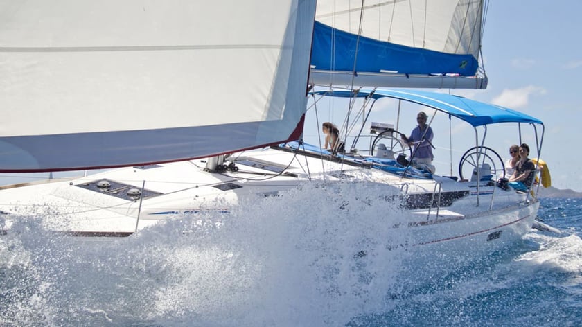 Marina Zeilboot Cabine 3  8  slaapplaatsen 8  gasten 14.05 m Lijstnummer: #1981 4