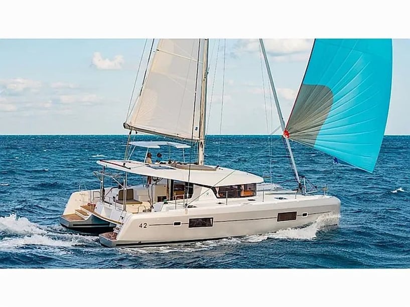 Can Pastilla Catamaran 4 cabin 11 berths 11 guests 12.8 m Listing Number: #19846