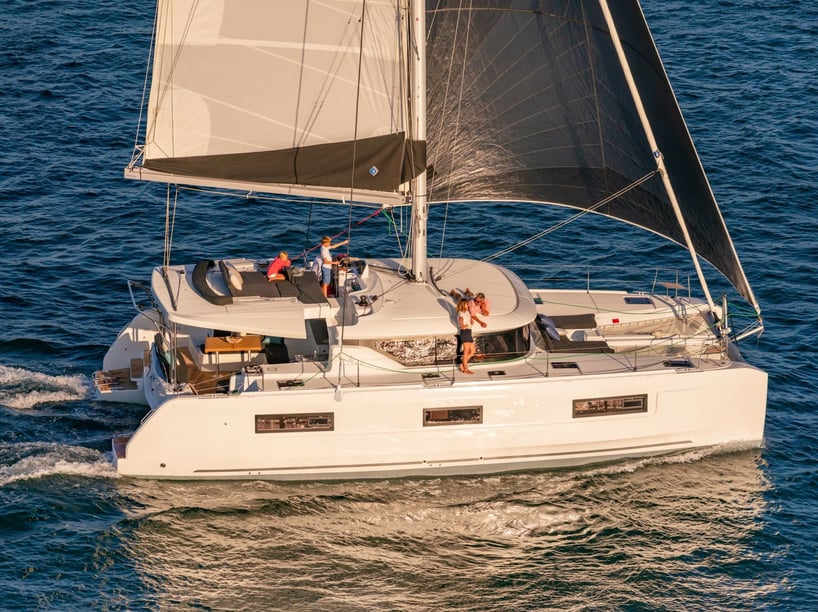 Mahe, Victoria Catamaran 6 cabin 10 berths 10 guests 13.76 m Listing Number: #19884