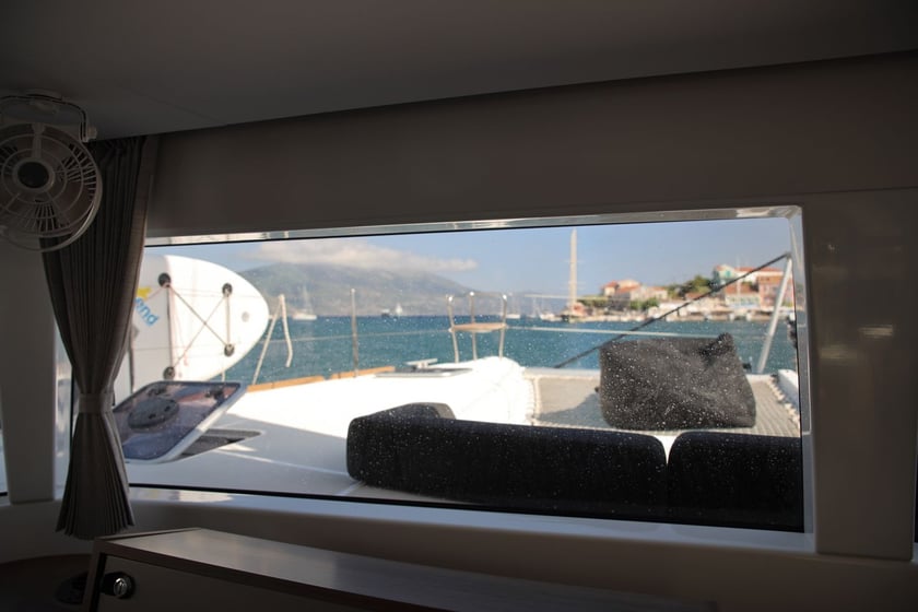 Gouvia Catamaran 6 cabin 12 berths 12 guests 13.96 m Listing Number: #19886 5