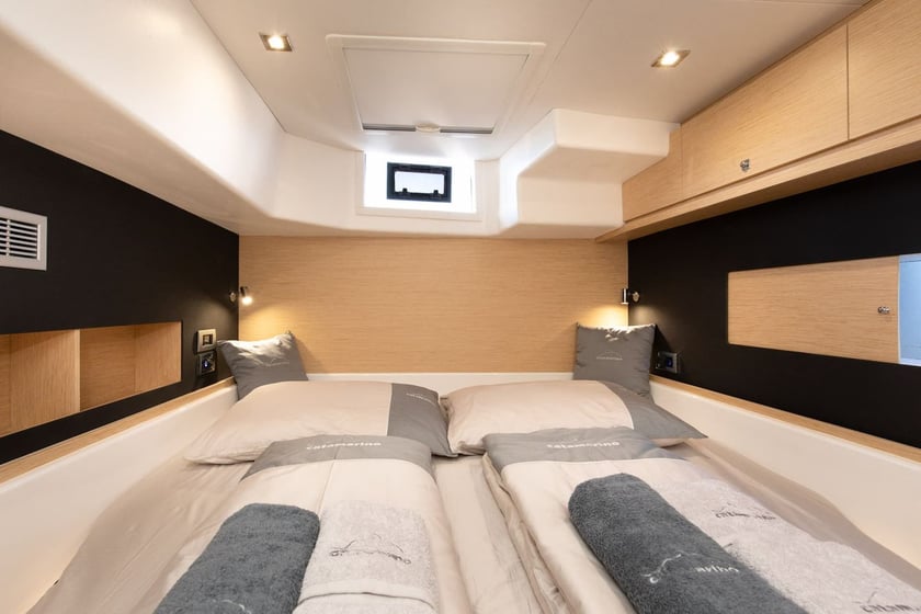 Primosten Catamaran Cabine 6  12  slaapplaatsen 12  gasten 14.7 m Lijstnummer: #19917 3