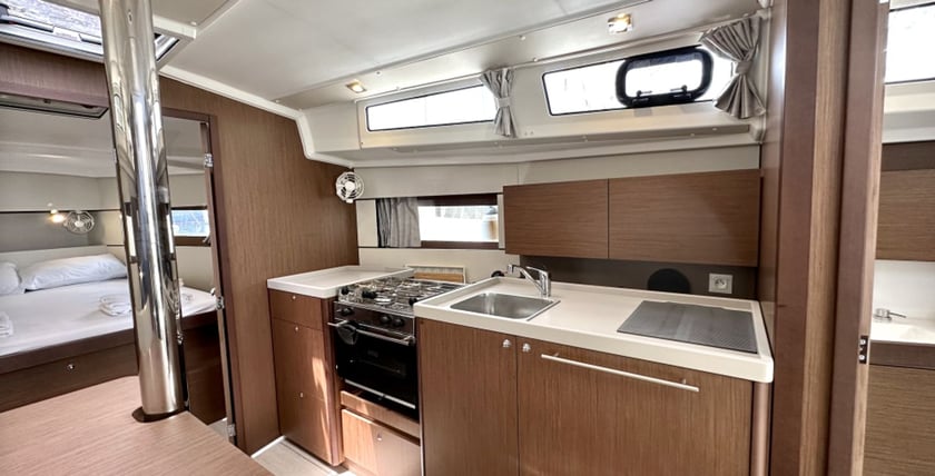 Orhaniye Sailboat 3 cabin 7 berths 7 guests 11.8 m Listing Number: #19932 4