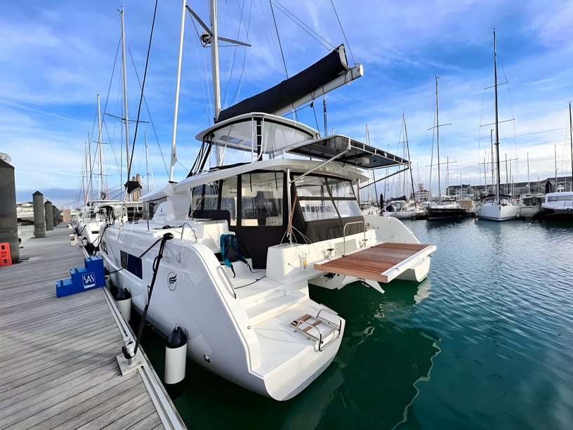 Portisco Catamaran 4 cabin 8 berths 8 guests 13.99 m Listing Number: #19937