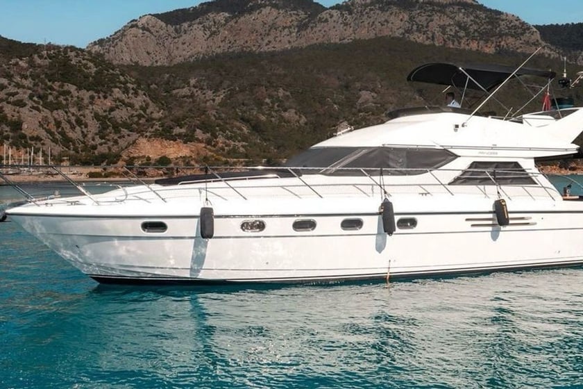 Antalya Motor Yacht 3 cabin 6 berths 6 guests 16 m Listing Number: #19961 2