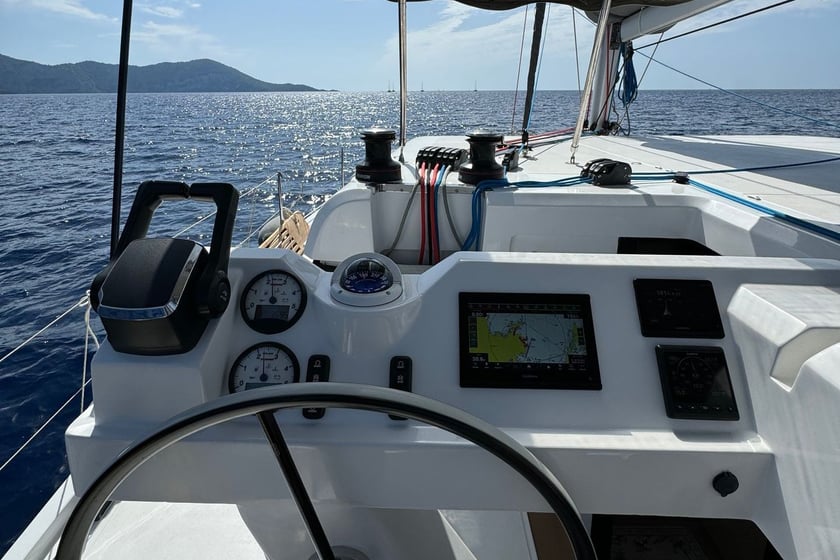 Fethiye Catamaran 4 cabin 8 berths 8 guests 10.9 m Listing Number: #19984 5